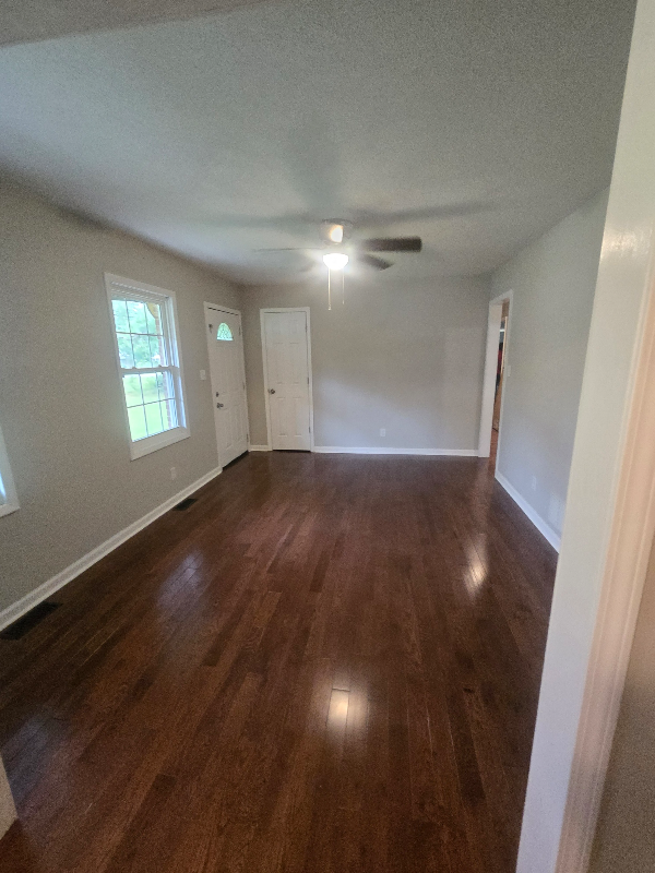 331 Beech Island Avenue - Photo 2 of 10