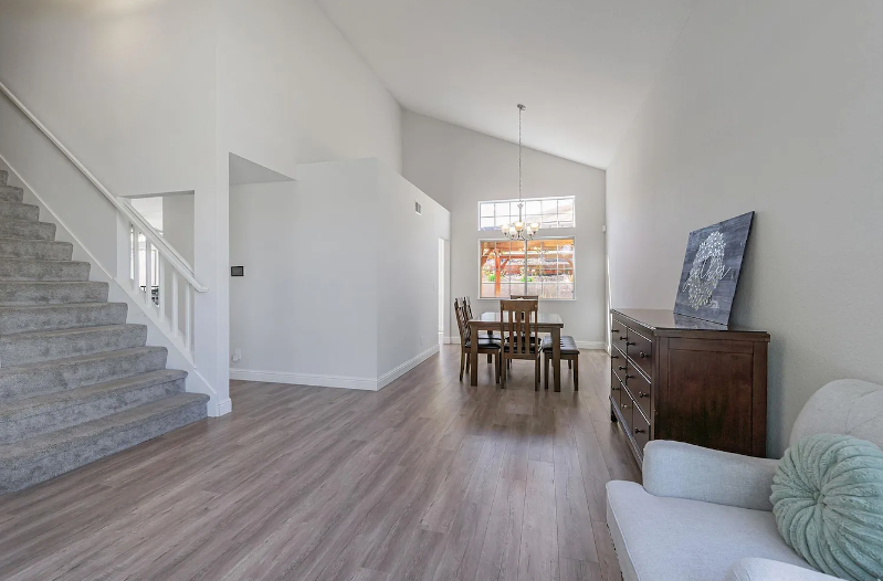 1716 Clearwood St - Photo 4 of 7