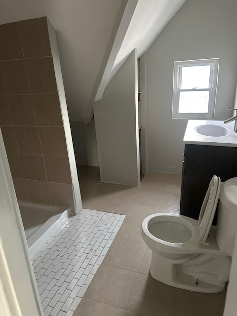 89 Wood St #1 - Photo 3 of 9