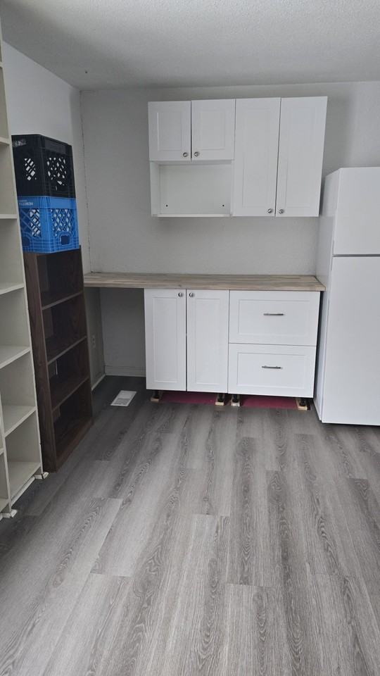 39 Scott Crescent - Photo 5 of 8