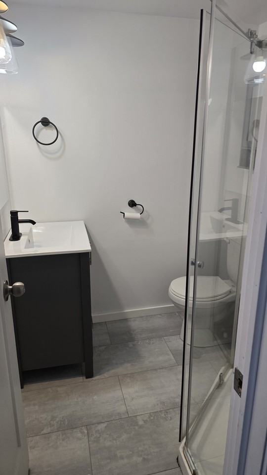 39 Scott Crescent - Photo 7 of 8