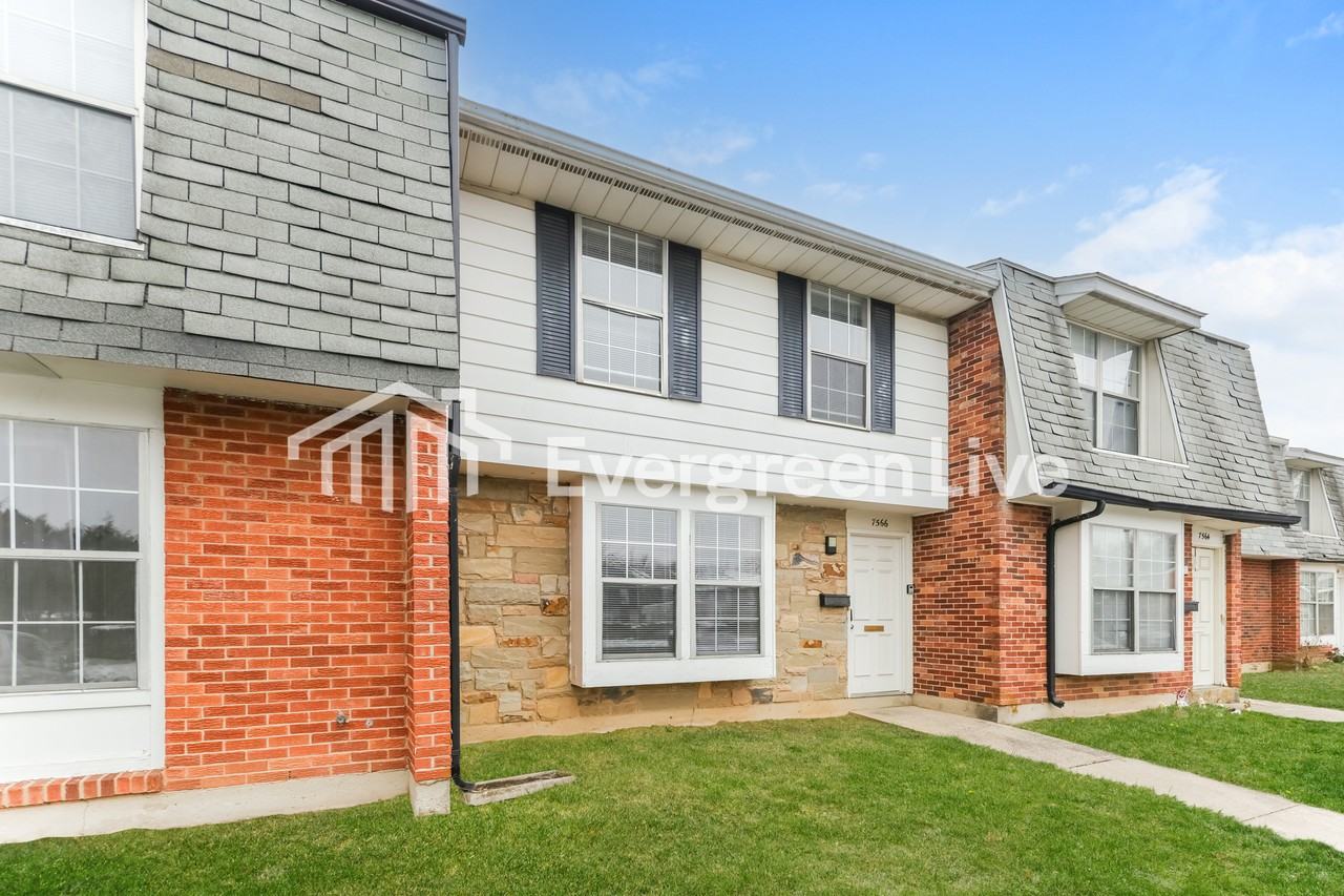 7566 Mount Whitney St - Photo 3 of 16