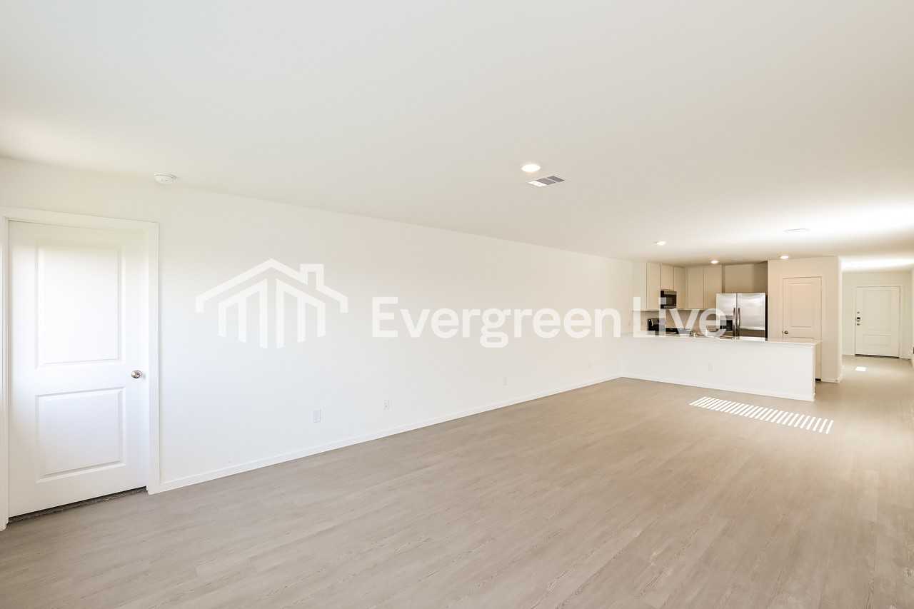 10811 Bird Of Paradise Ln - Photo 6 of 15