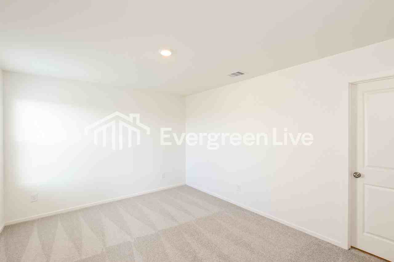 10811 Bird Of Paradise Ln - Photo 7 of 15