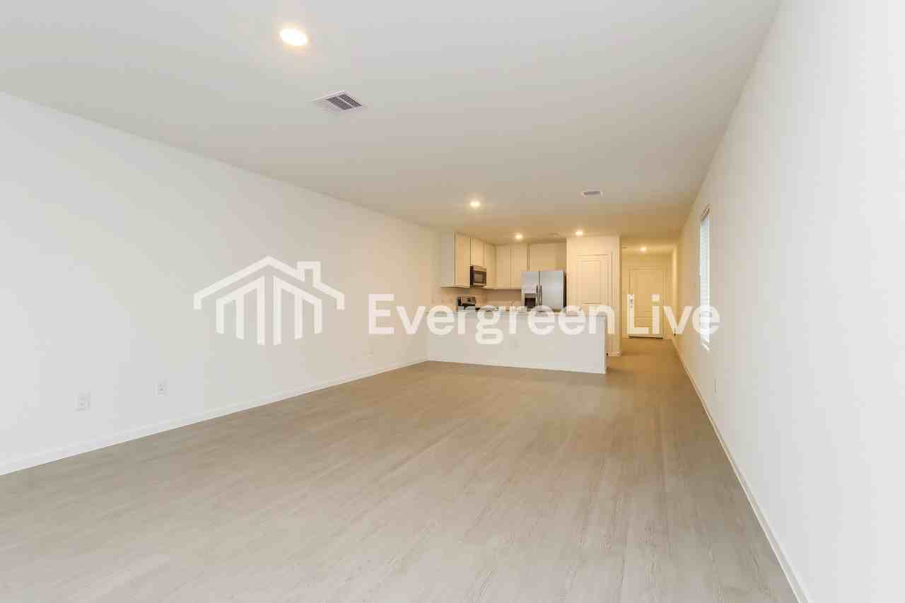 10813 Bird Of Paradise Ln - Photo 7 of 16