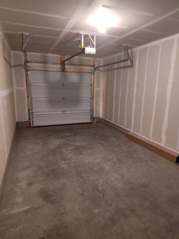 409 Willowshire Ct - Photo 5 of 38