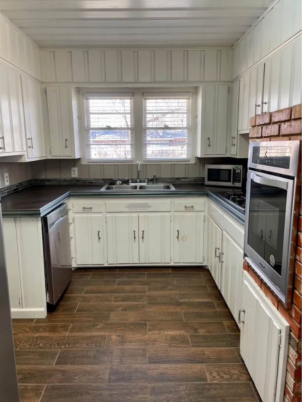 3608 46Th Lubbock, Texas - Photo 4 of 13