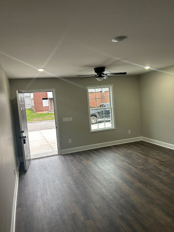 209 Colonial St #A - Photo 2 of 6