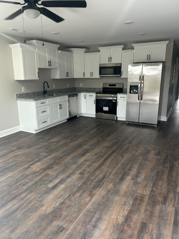 209 Colonial St #A - Photo 3 of 6