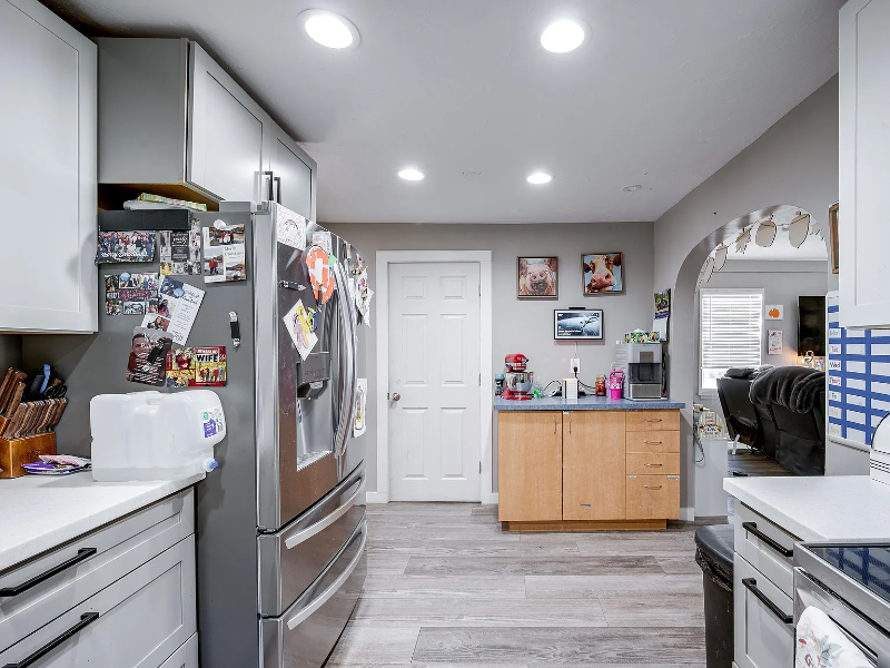 705 South East Street - Photo 6 of 20