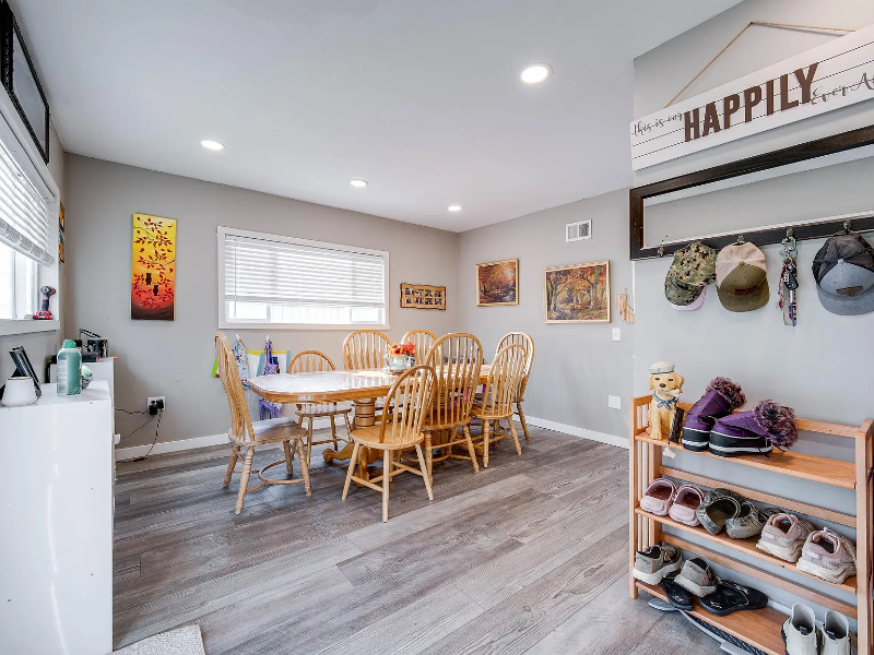 705 South East Street - Photo 7 of 20