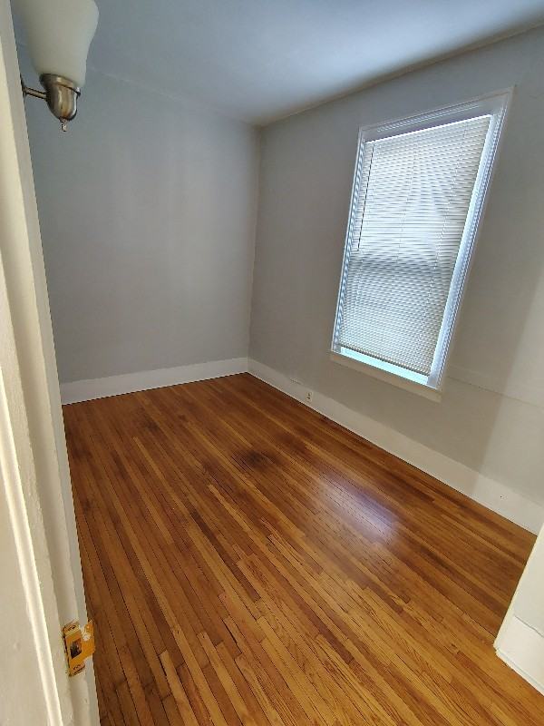 246 W 6th St #1 - Photo 6 of 9