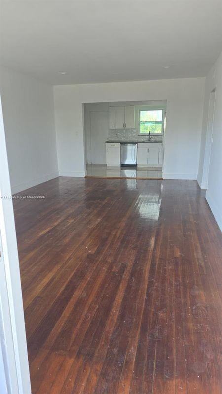 9760 Bay Harbor Ter ##6 - Photo 2 of 3