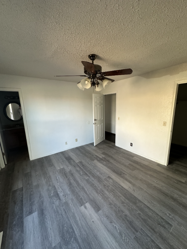 12919 East 31st Street South - Photo 5 of 9