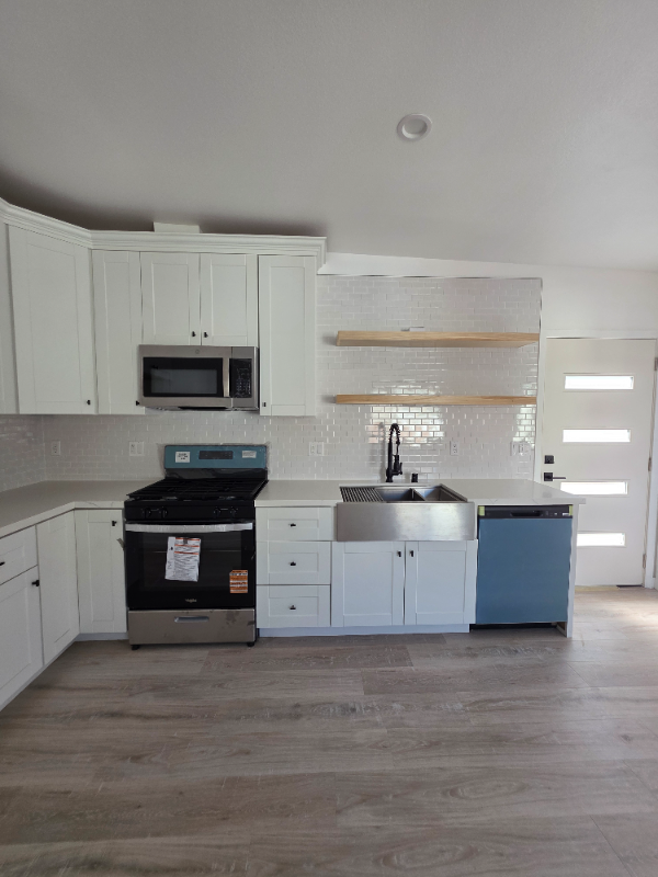 2895 1/2 Canal Ave - Photo 2 of 8