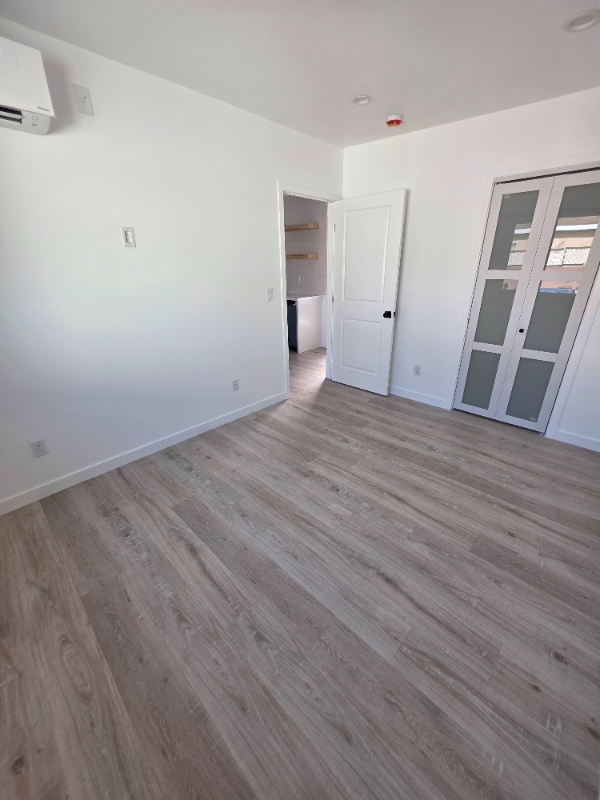 2895 1/2 Canal Ave - Photo 6 of 8