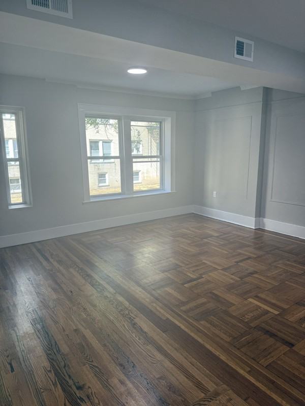 501 W 7th St - Photo 5 of 10