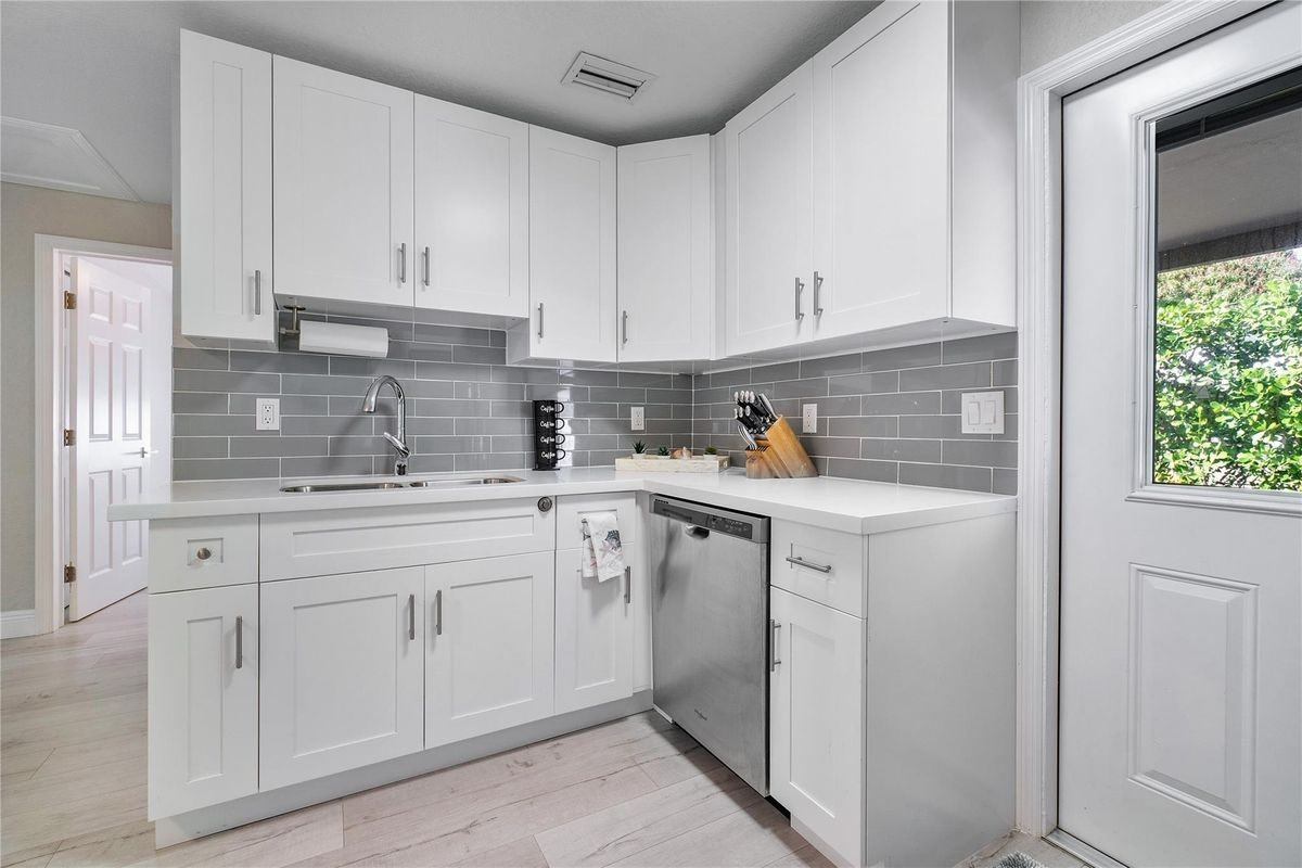 1634 Northeast 3rd Avenue - Photo 2 of 22