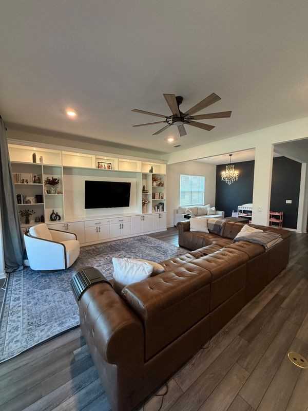 12648 Hayes Clan Rd - Photo 5 of 36