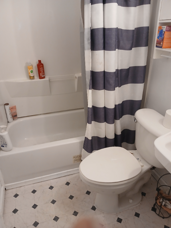 1101 Colorado St - Photo 4 of 11