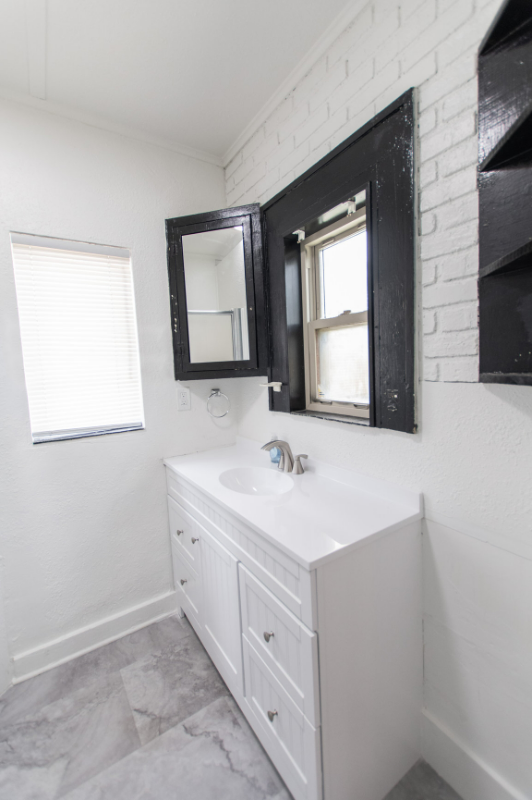 1134 38th Avenue North - Photo 4 of 5