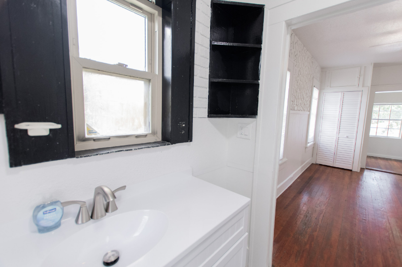 1134 38th Avenue North - Photo 5 of 5