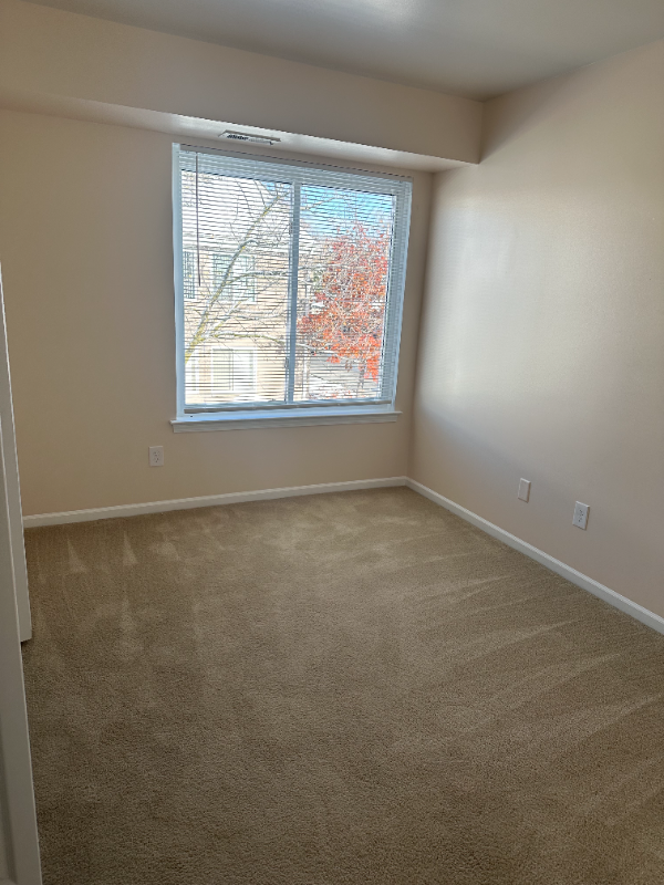 602 Sunset Lane - Photo 7 of 10