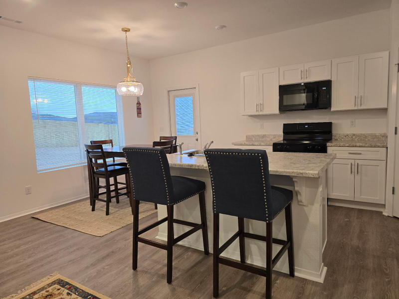 6721 Southwest Dignity Street - Photo 3 of 17