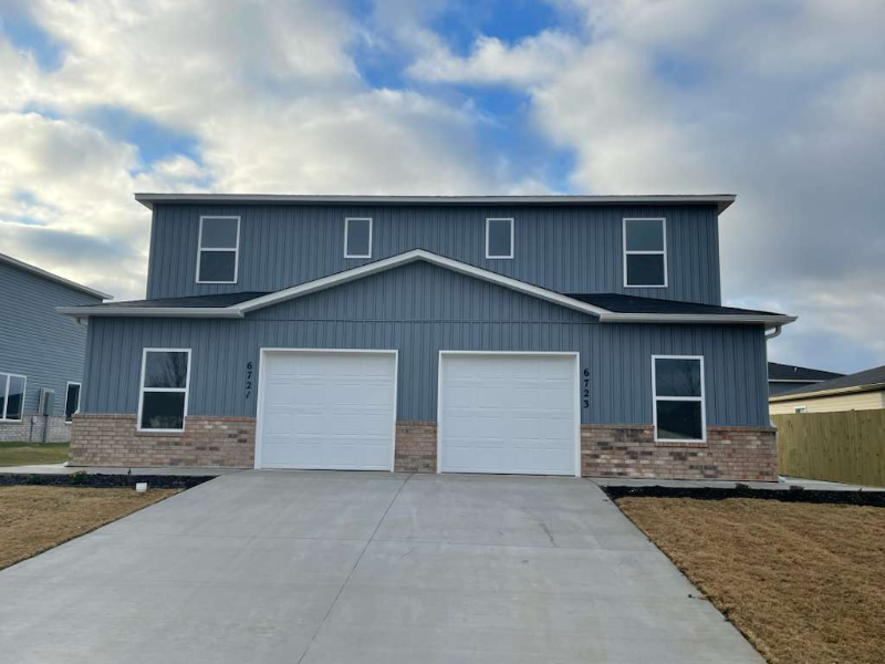 6721 Southwest Dignity Street - Photo 5 of 17