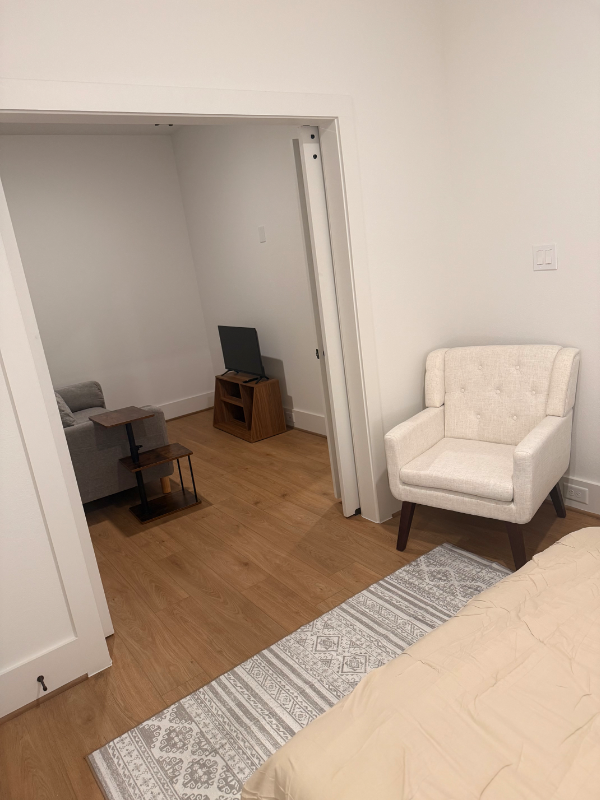 1901 S Victory Dr - Photo 6 of 7