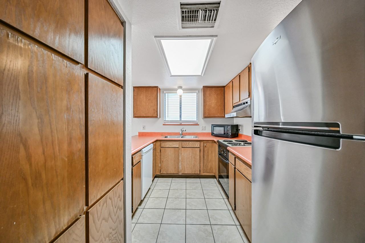 5580 South Kings Ranch Road #1 - Photo 6 of 19