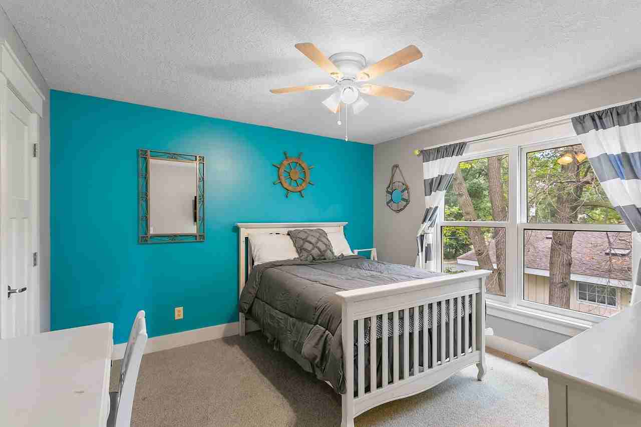 1772 Lafayette Lane - Photo 2 of 34