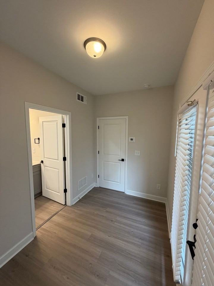 2589 Ocean Walk Dr Nw - Photo 4 of 31