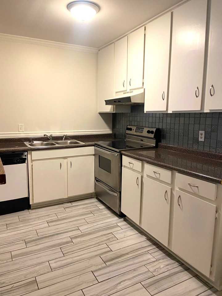 2812 Georgetown Drive - Photo 5 of 11