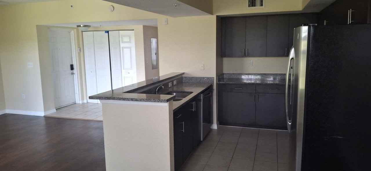 Elysium at Osprey Oaks - Photo 4 of 24