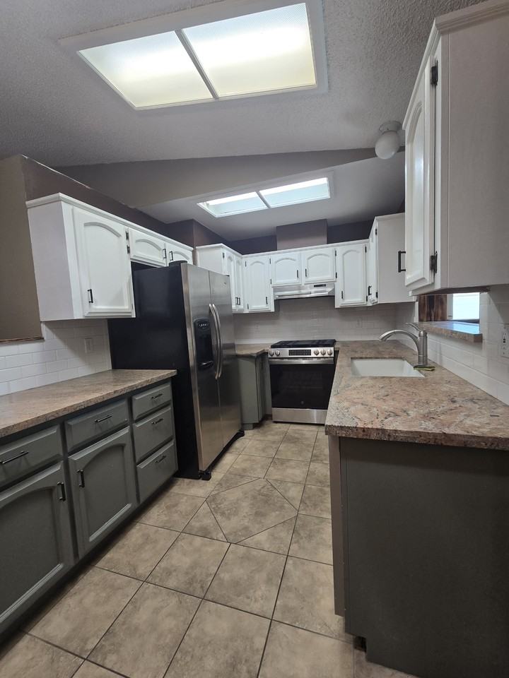 697 Bluerock Rd #NA - Photo 3 of 13