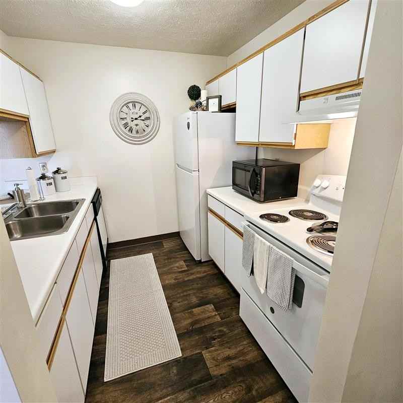 900 Griswold Ct #835 - Photo 7 of 14