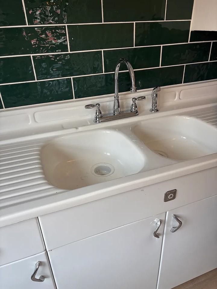 15101 Arden Ave #2ndFL - Photo 3 of 9