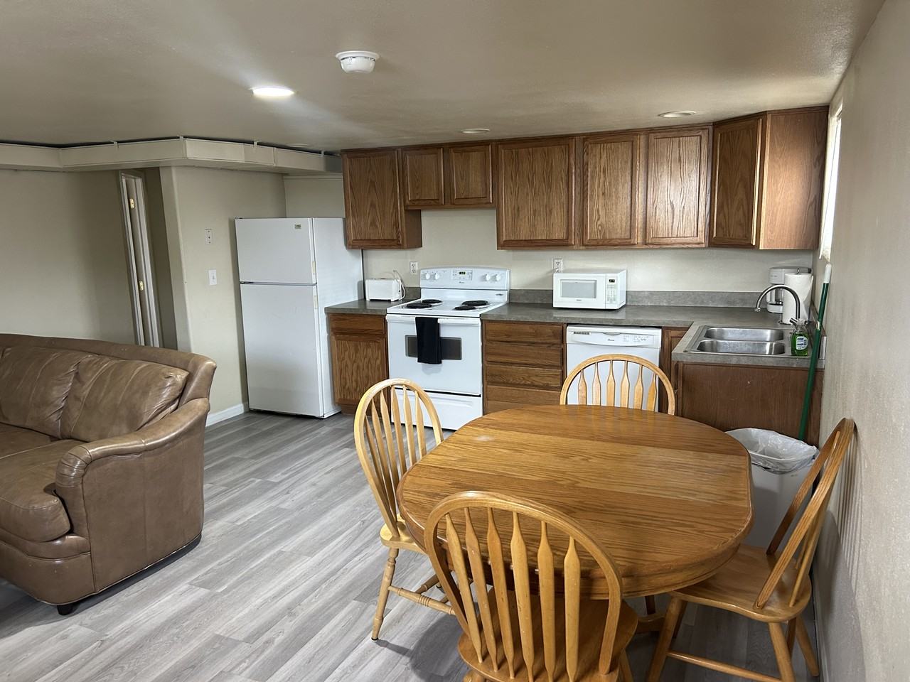 1109 Alder St #C - Photo 7 of 7