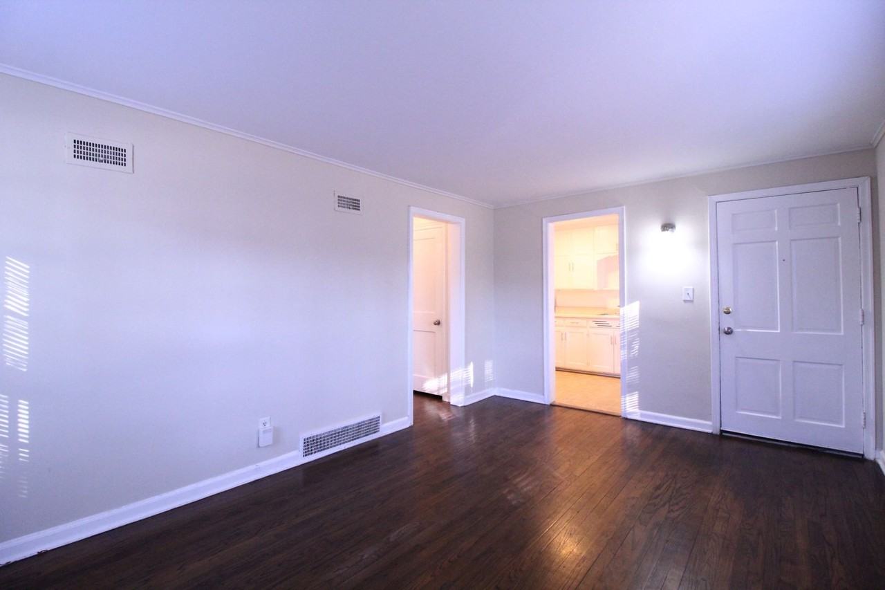 604 E Glendale St - Photo 3 of 7