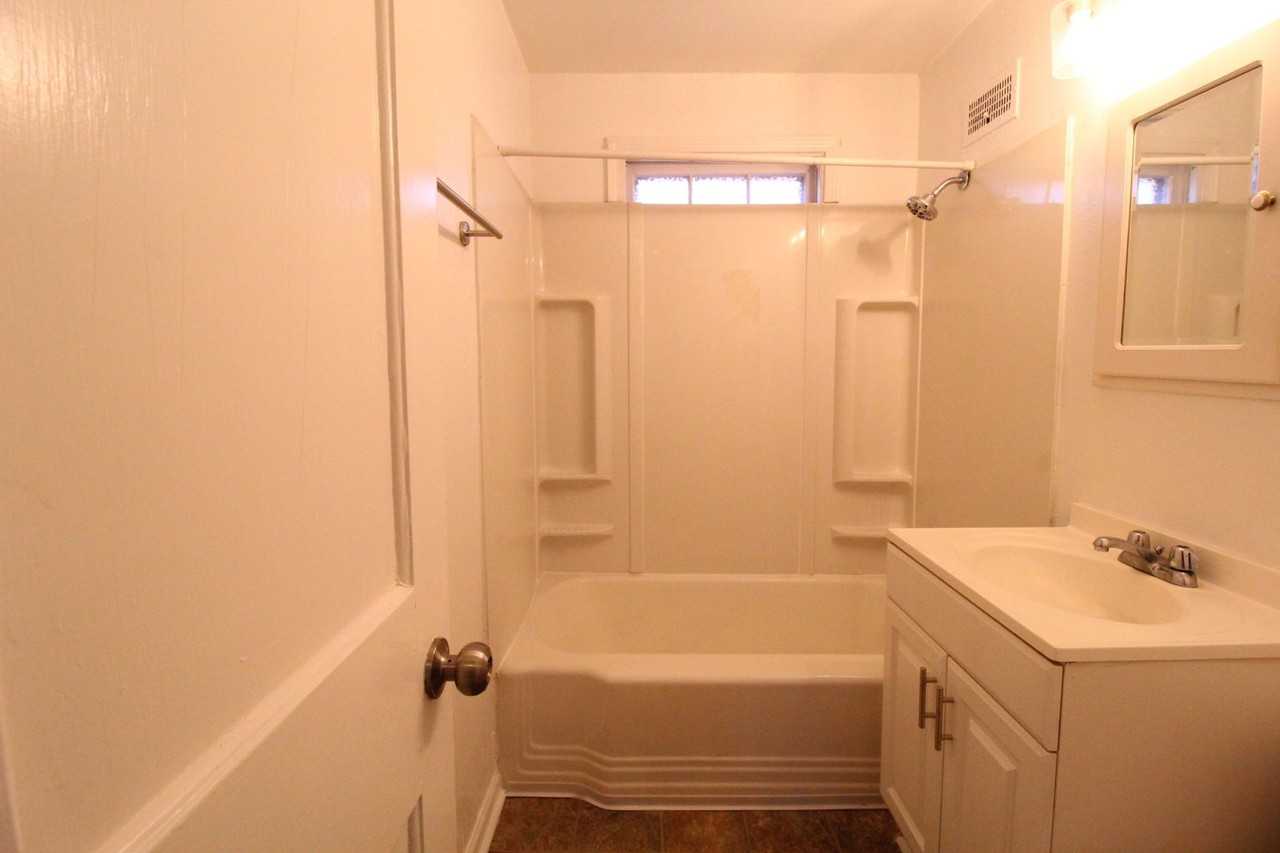 604 E Glendale St - Photo 7 of 7