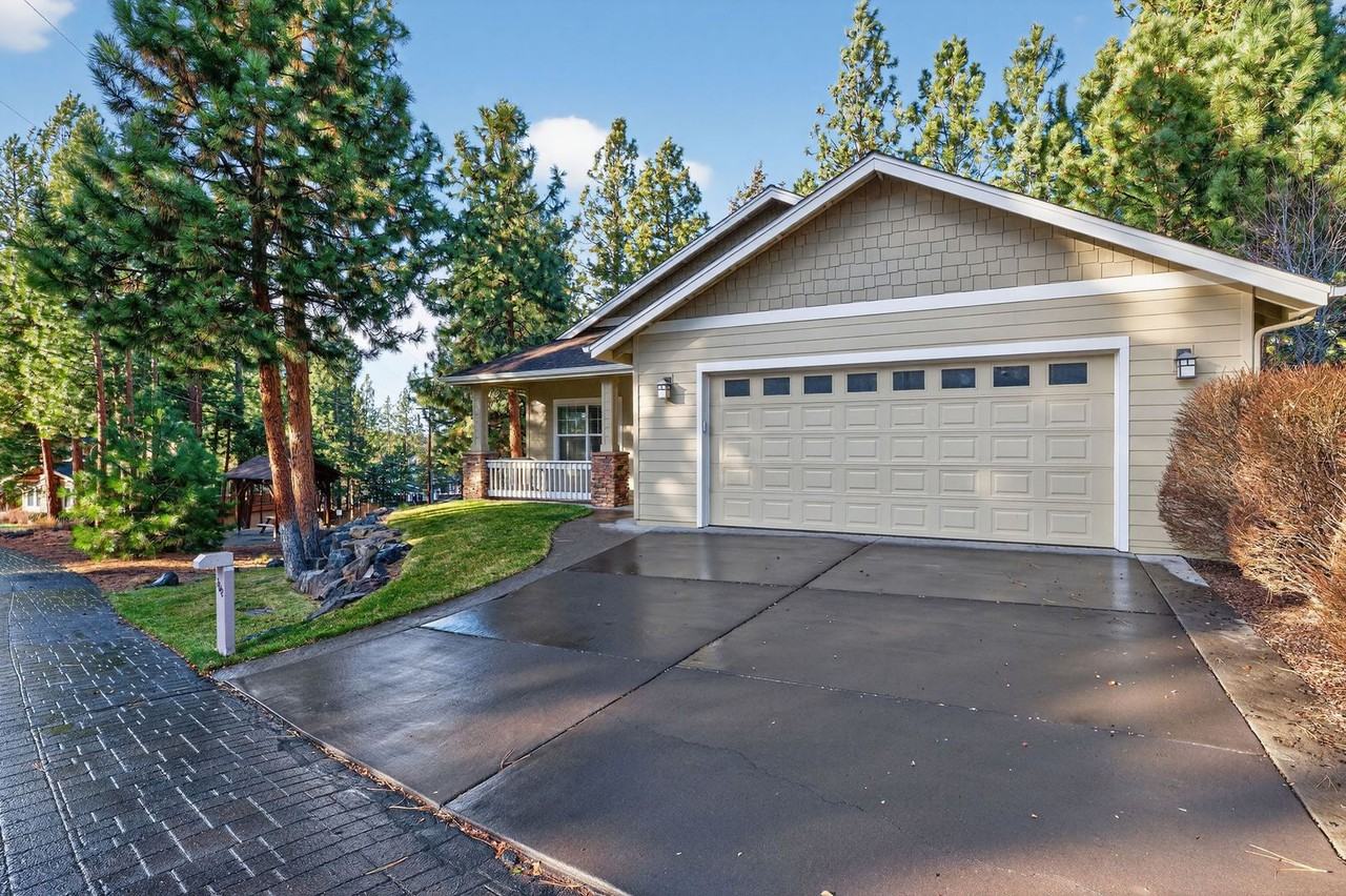 2842 Nw Windham Loop - Photo 3 of 28