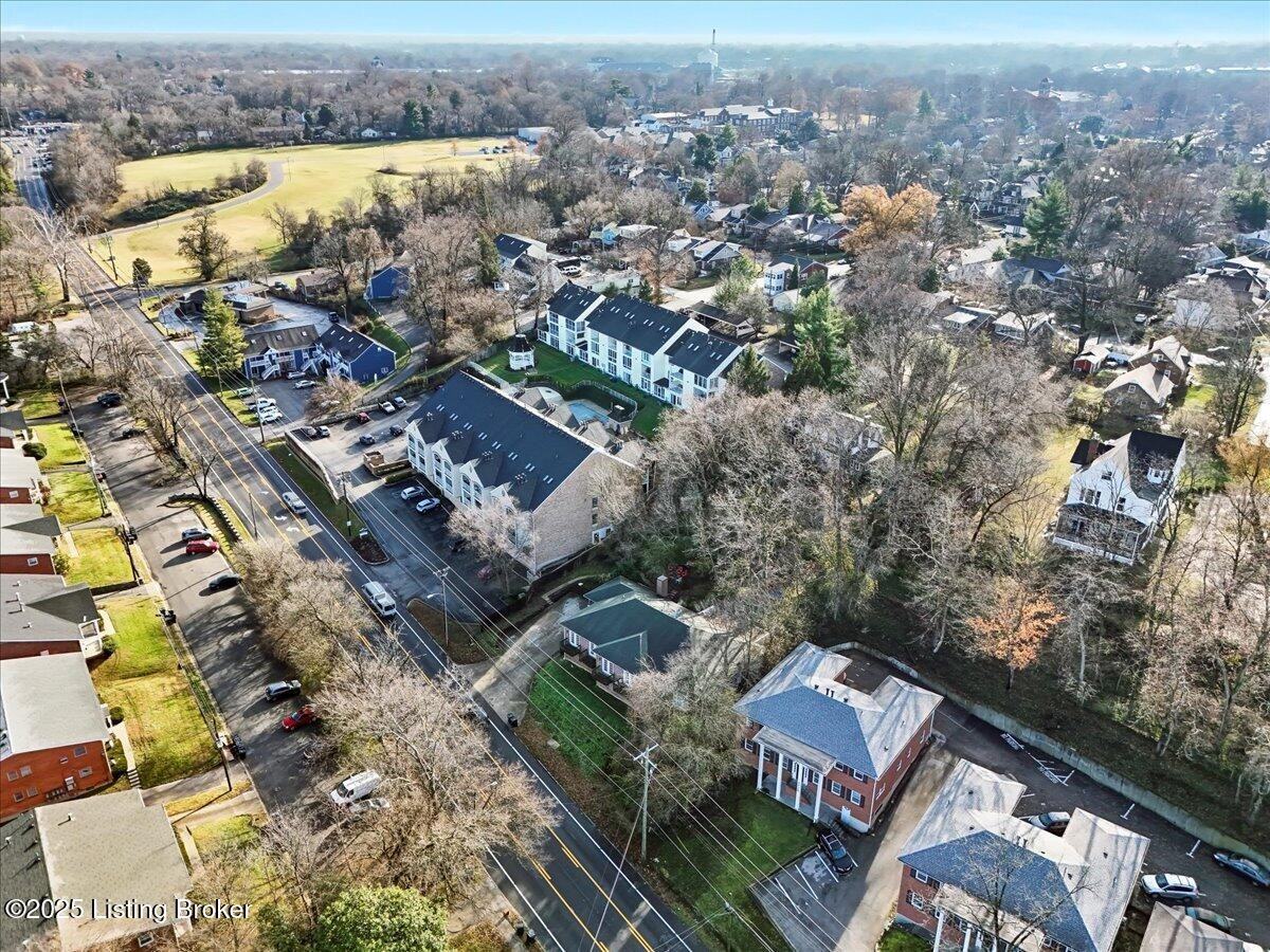 2728 Brownsboro Road - Photo 5 of 32