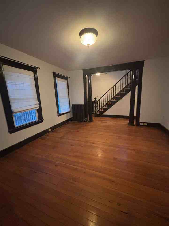 318 Front Street - Photo 6 of 27