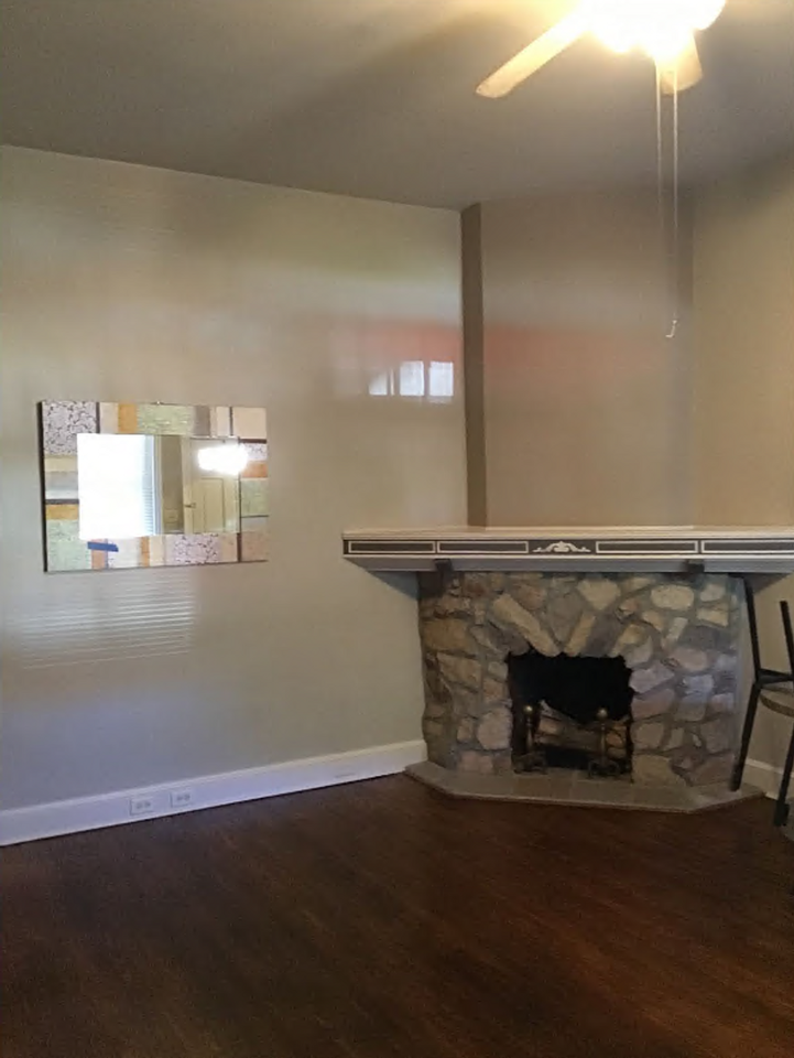 134 East Queen Street - Photo 6 of 16