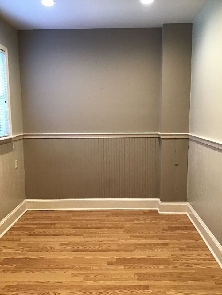 134 East Queen Street - Photo 7 of 16