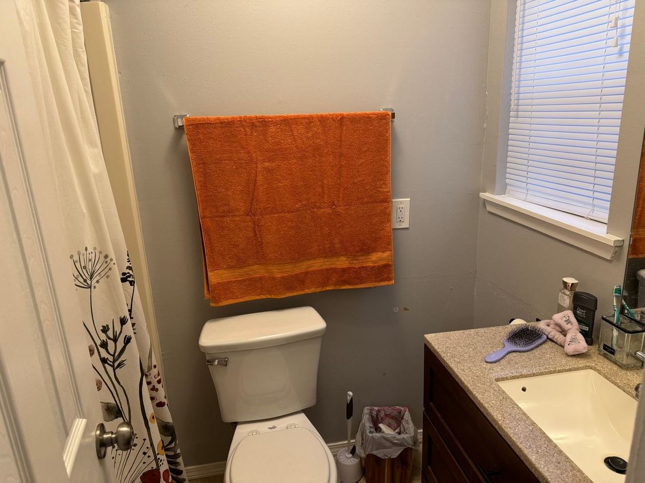 1104 Autumn Cir #B - Photo 6 of 8