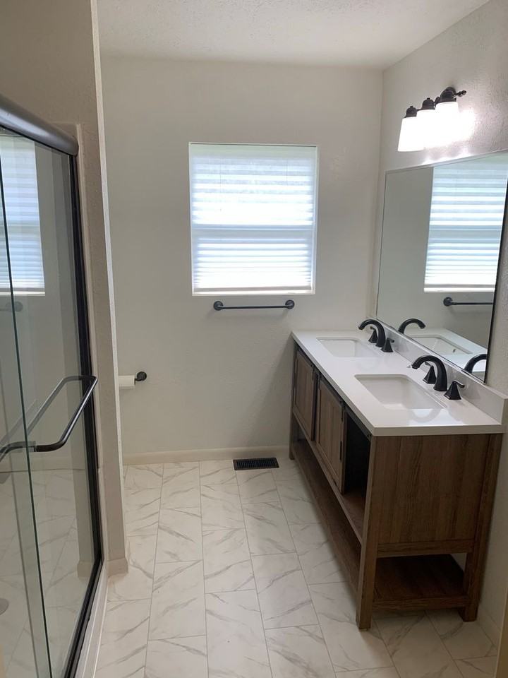 807 Fairgrounds Road - Photo 2 of 7