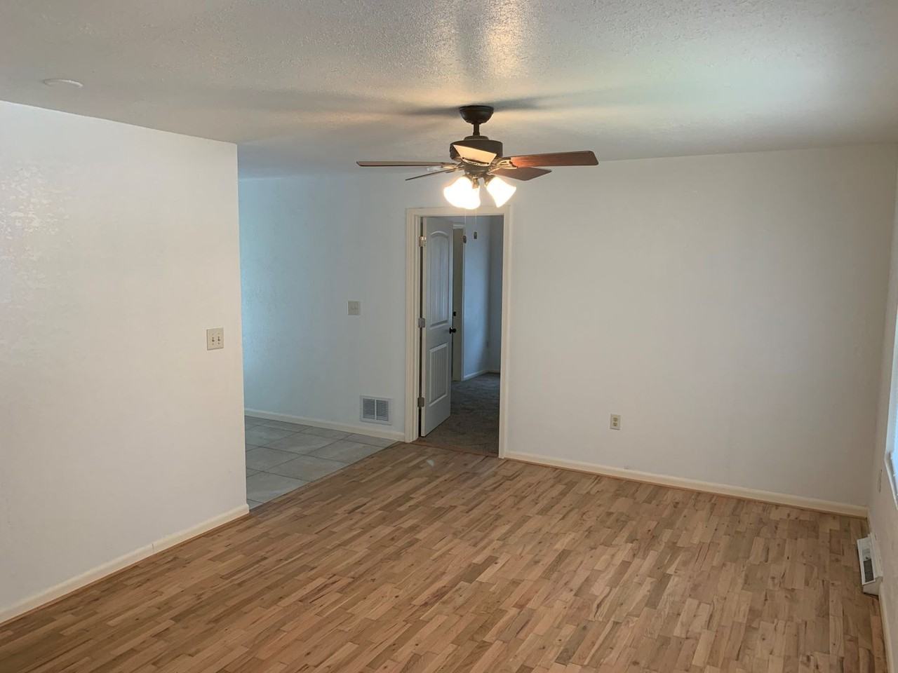 807 Fairgrounds Road - Photo 6 of 7