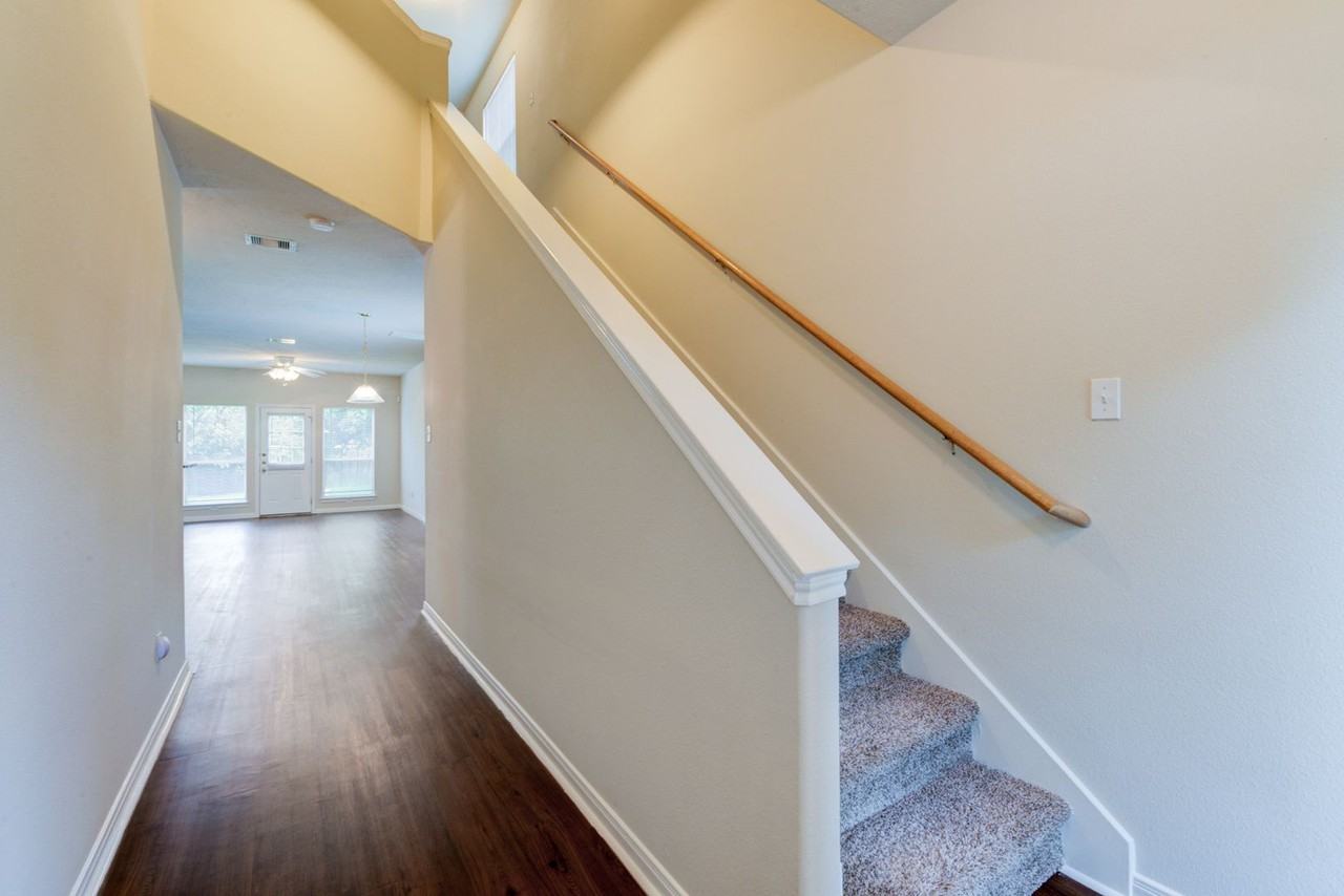 9606 Ashville Drive #B - Photo 5 of 21